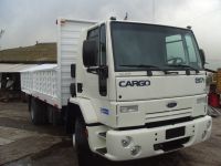 Plataforma con baranda Ford cargo